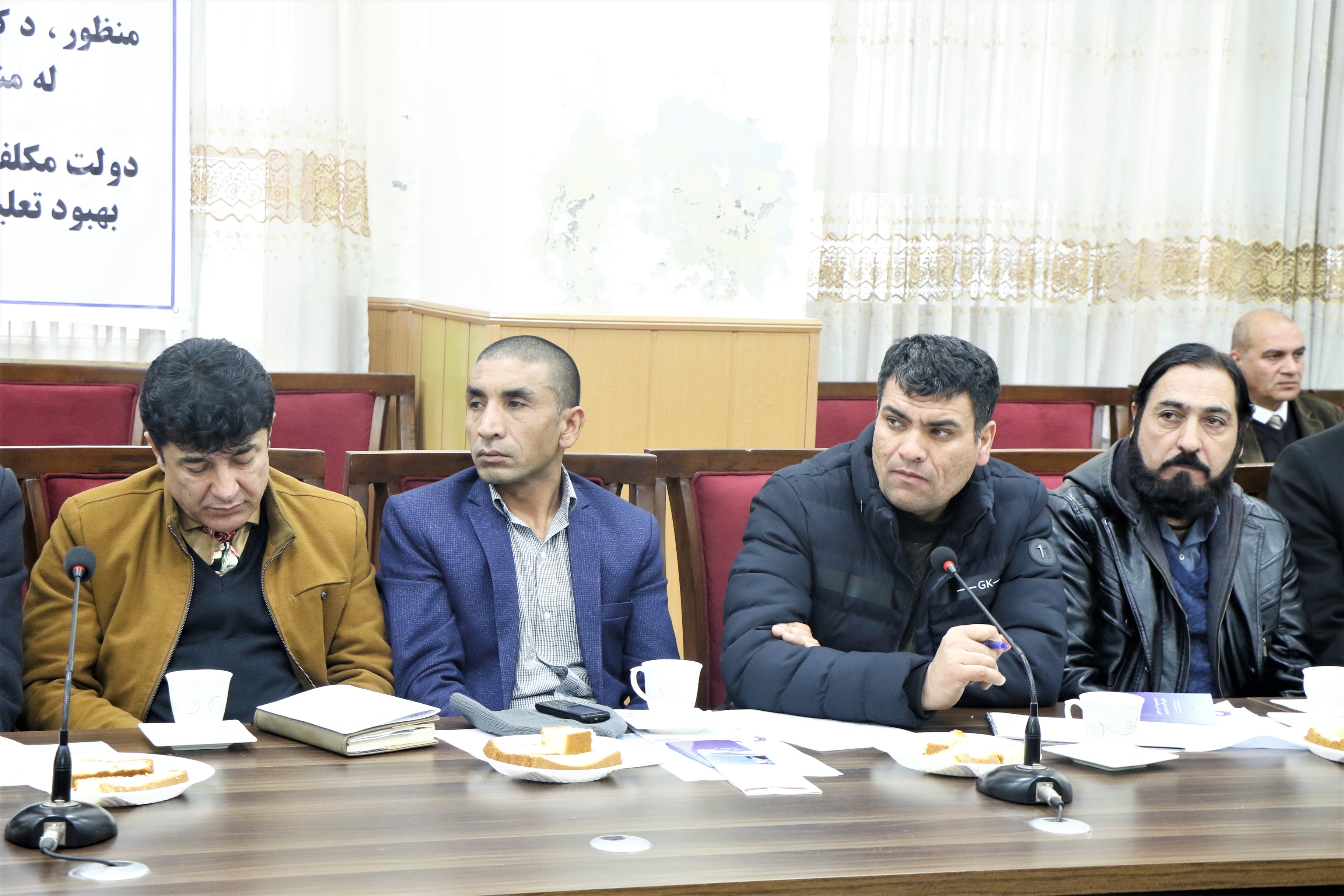 وزارت تحصیلات عالی نشان حاکمیت قانون را از سوی کمیسیون نظارت بر تطبیق قانون اساسی دریافت نمود