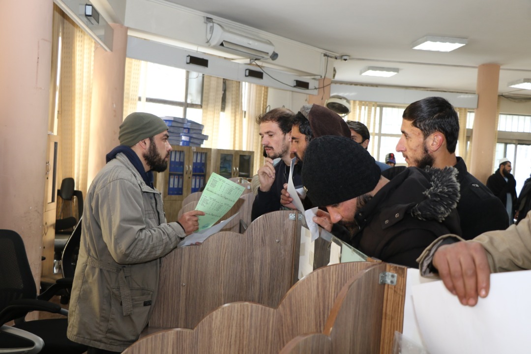 خدمات برای محصلان نهاد های تحصیلات عالی دولتی فعالیت دارد